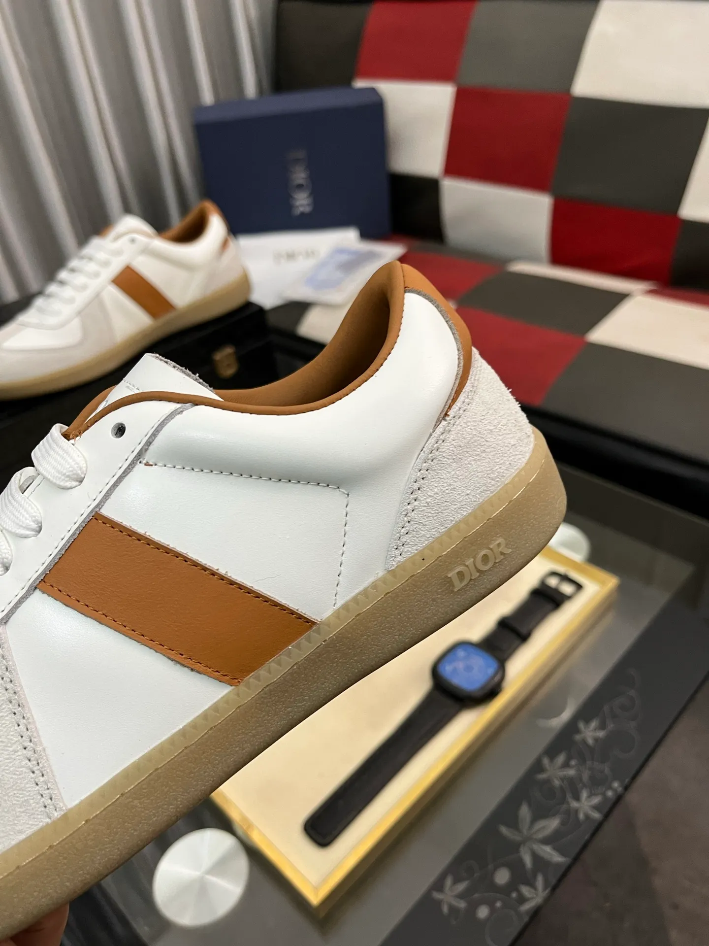 Men's shoes 💰400⌚️⌚️[Dior] Dior's new casual men's shoes are launched in Hong Kong counters. Official website 1:1 production. Original Italian materials. Designed by European and American masters. Perfect shape to create counter quality. Solid color rubber wear-resistant outsole and classic dazzling head! Super versatile and very comfortable. High-end without losing taste, fashionable and novel! ! Absolute focus! Code number: 38-444️⃣Colors available